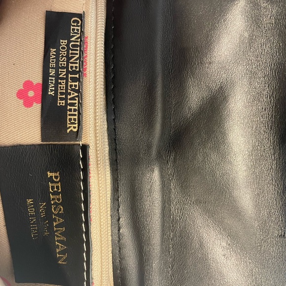 Persaman NY Crossbody - Picture 7 of 7